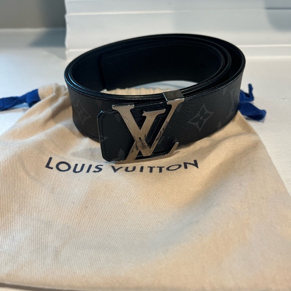Louis Vuitton Men’s Belt Reversible - Picture 2 of 4